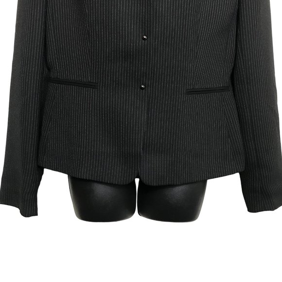 Tahari Black & White Pinstriped Blazer Size 10 Collared Snap Closure Long Sleeve - Picture 3 of 6